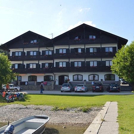 Gaestehaus Gruenaeugl Am See クシュタット・アム・キームゼー エクステリア 写真