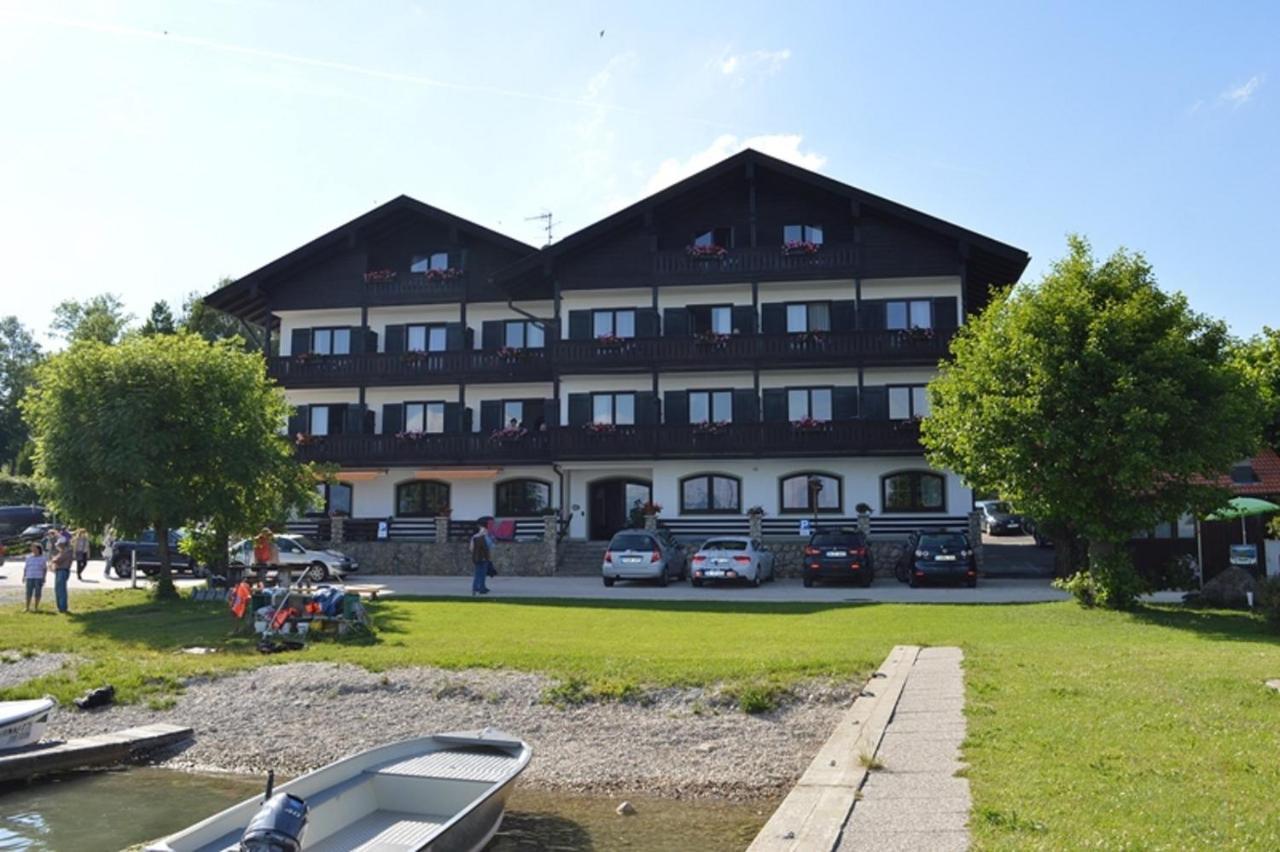 Gaestehaus Gruenaeugl Am See クシュタット・アム・キームゼー エクステリア 写真