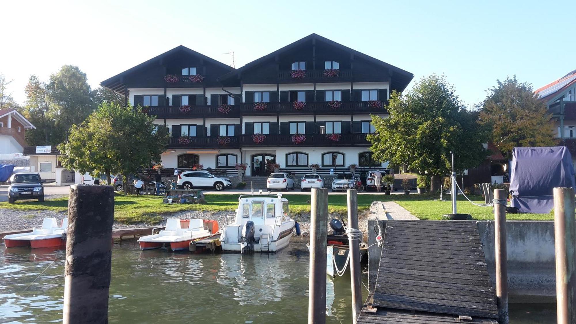 Gaestehaus Gruenaeugl Am See クシュタット・アム・キームゼー エクステリア 写真